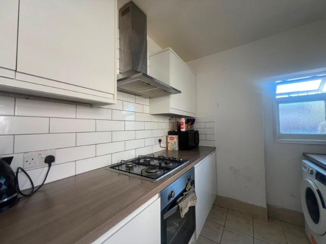 Apartment for rent in Worcester Park, Greater London