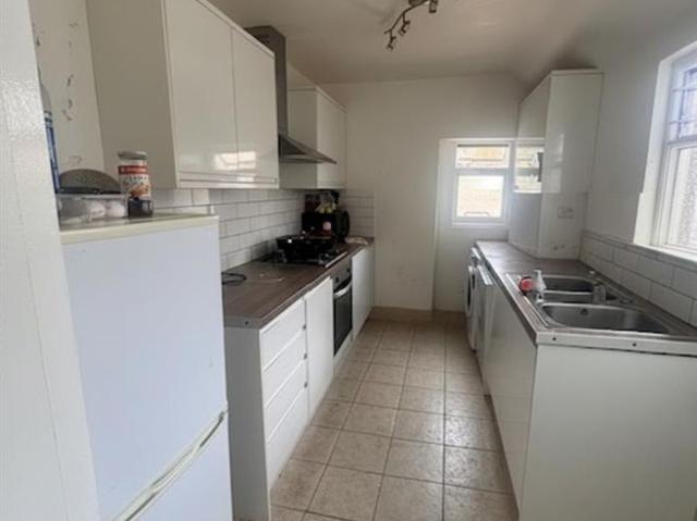 Apartment for rent in Worcester Park, Greater London