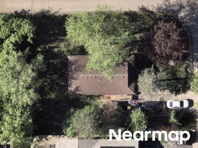 House for sale in Lake In The Hills