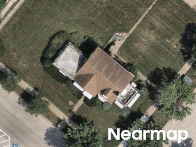 House for sale in Mchenry, Illinois