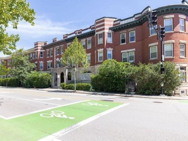 Condo for sale in North Brookline, Brookline