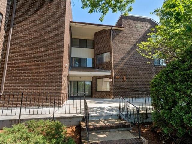 Condo for sale in Newton