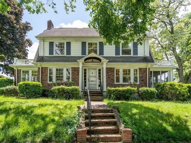 House for sale in Massachusetts