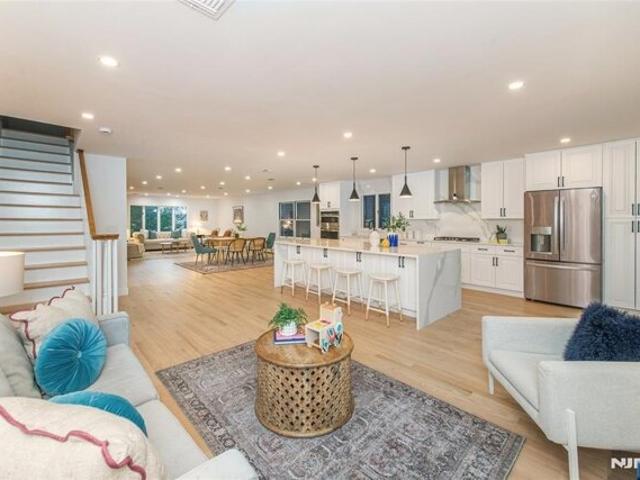 House for sale in Carlstadt, New Jersey