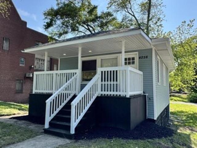 House for sale in Gary