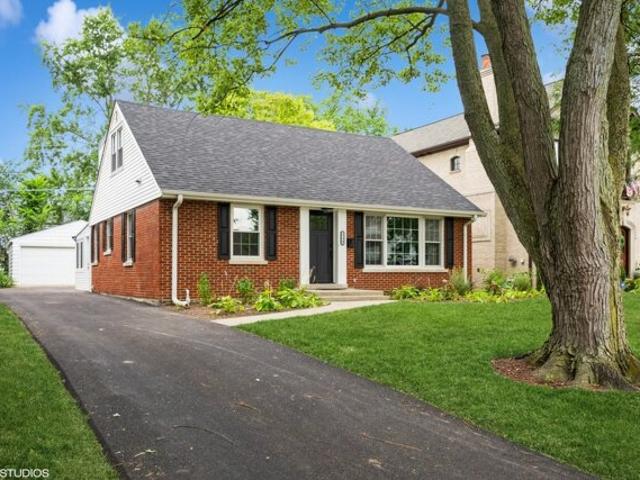 House for sale in Glenview