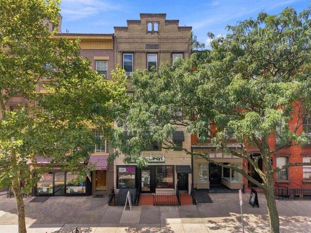 House for sale in Hudson, New Jersey