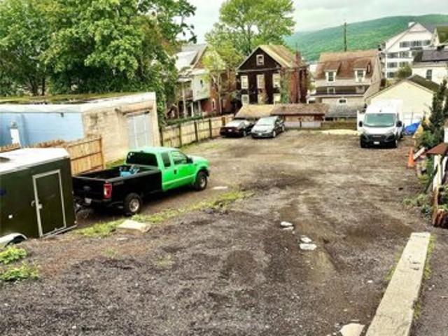 Land for sale in Peekskill