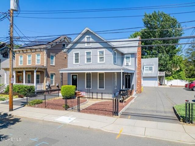 House for sale in Red Bank