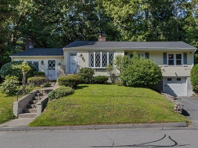 House for sale in Shrewsbury, Massachusetts