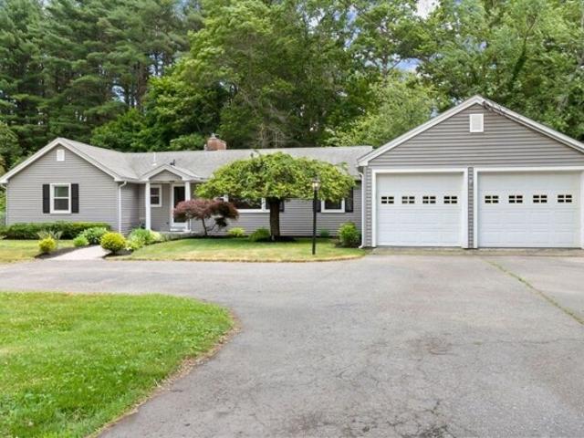 House for sale in Topsfield, Massachusetts