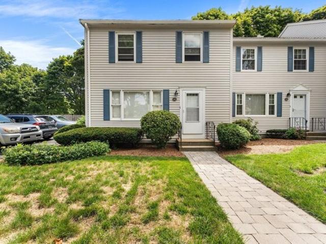 Condo for sale in Braintree, Norfolk County