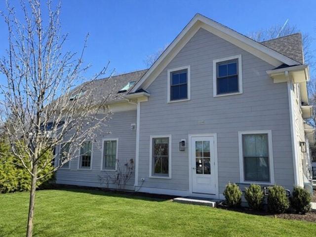 Condo for sale in Wellesley, Massachusetts