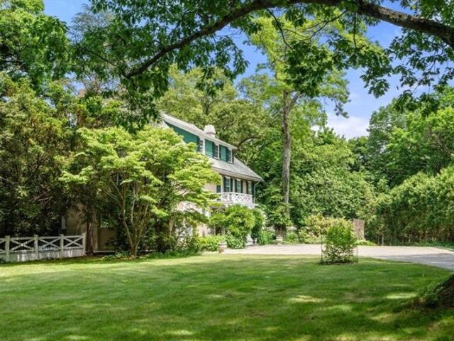 House for sale in Walpole, Massachusetts