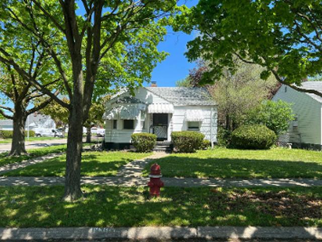 House for sale in Harper Woods, Michigan
