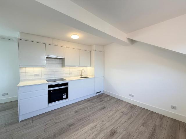 Apartment for rent in Ashton upon Mersey, Trafford Park