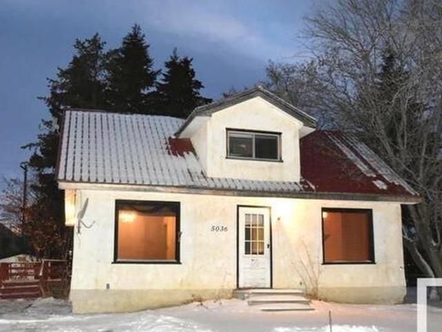 House for sale in Edmonton