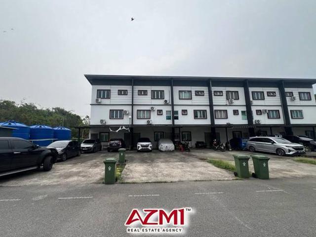 Townhouse for sale in Kota Samarahan, Bahagian Samarahan