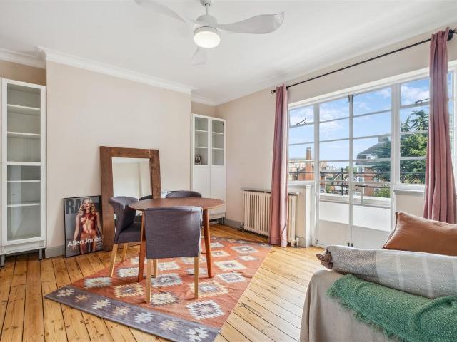 Apartment for rent in London Borough of Hounslow, Greater London