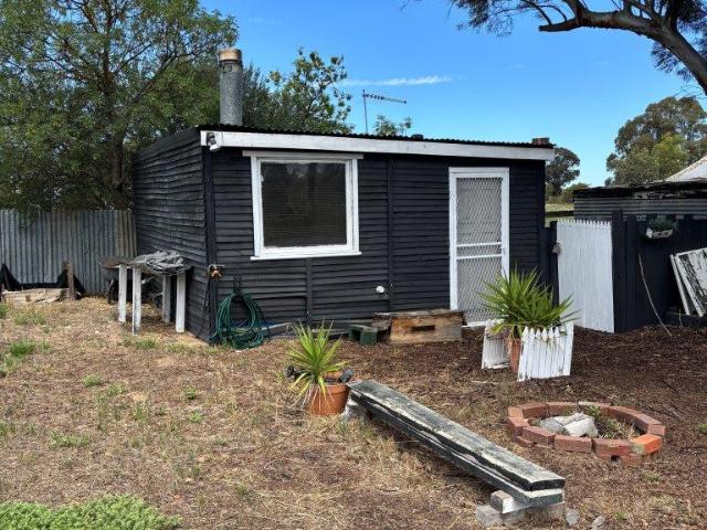 Cottage for sale in Dimboola, Victoria