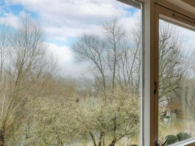House for sale in Sunnymead, The Slade