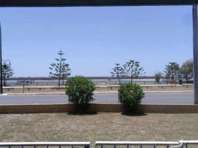 Flat for rent in Biggera Waters, Gold Coast City