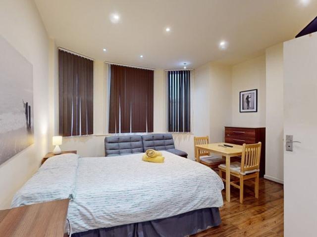 Studio for rent in Dollis Hill, Greater London