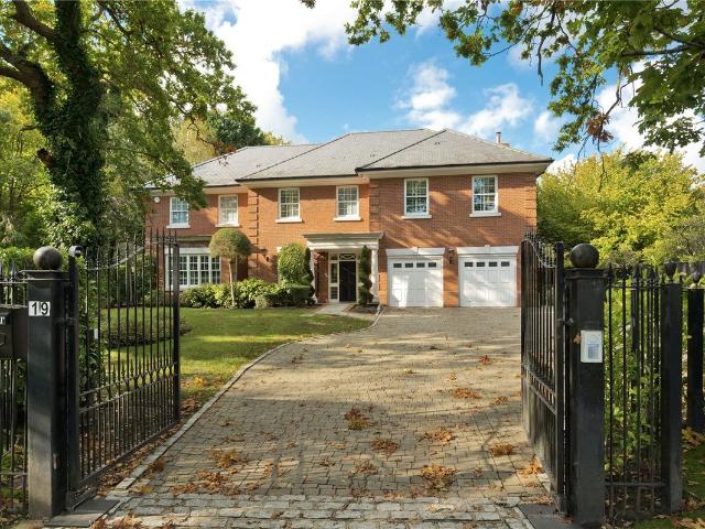House for rent in Stoke D'Abernon, Elmbridge
