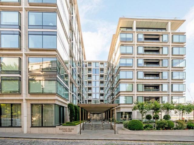 Apartment for rent in Lyons, Greater London
