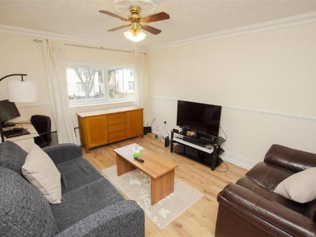 Apartment for rent in Metchley, Birmingham