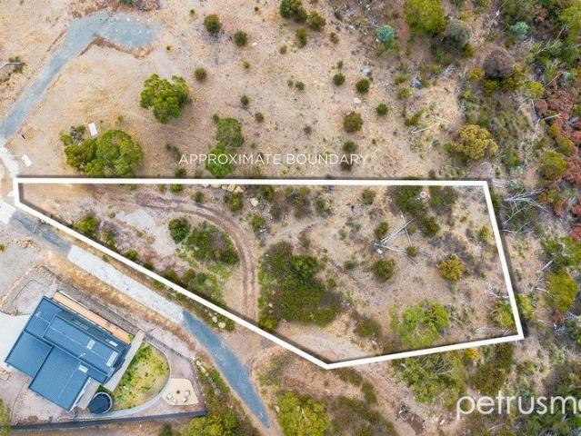 Land for sale in Lenah Valley