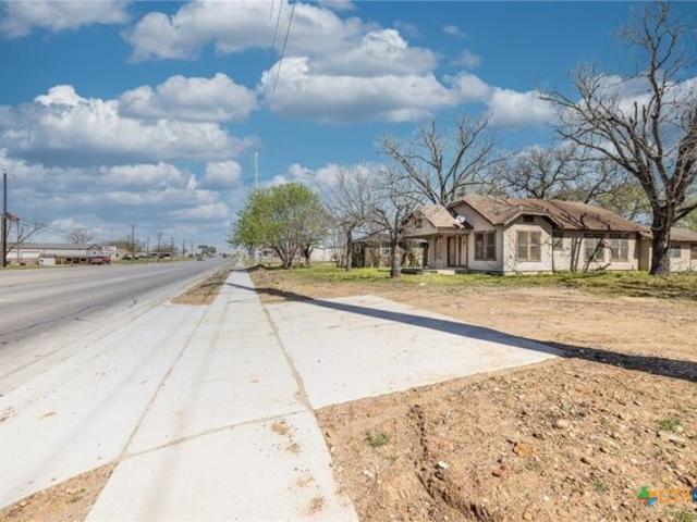 House for sale in Gonzales