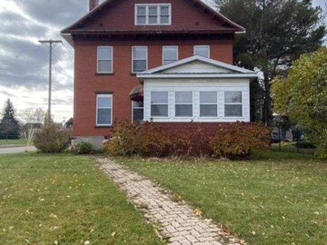 House for sale in Sault Sainte Marie, Michigan