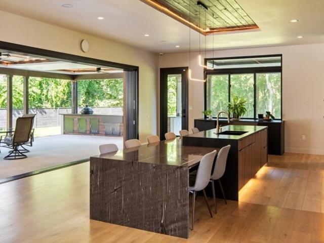 House for sale in Wakefield, Middlesex County