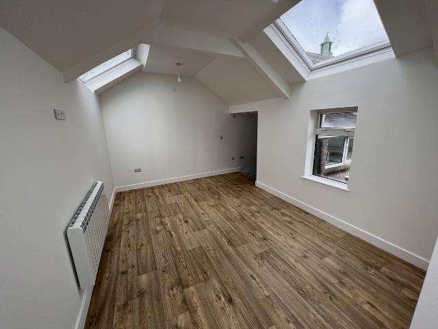 Apartment for rent in Carmarthen, Wales