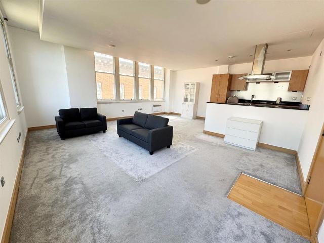 Apartment for rent in Calderstones