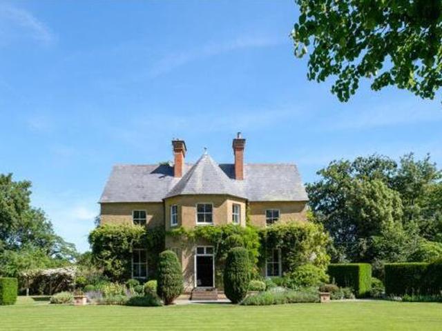 House for sale in Martock, Somerset