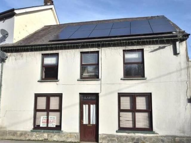 House for sale in Newcastle Emlyn, Wales