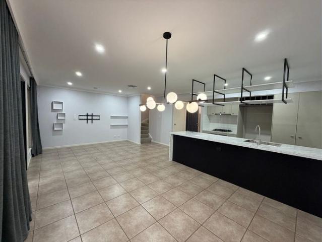 Townhouse for rent in Toombul, Queensland