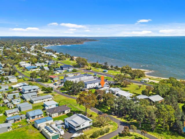 House for sale in Loch Sport, Victoria
