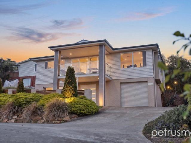 Townhouse for sale in Hobart, Tasmania