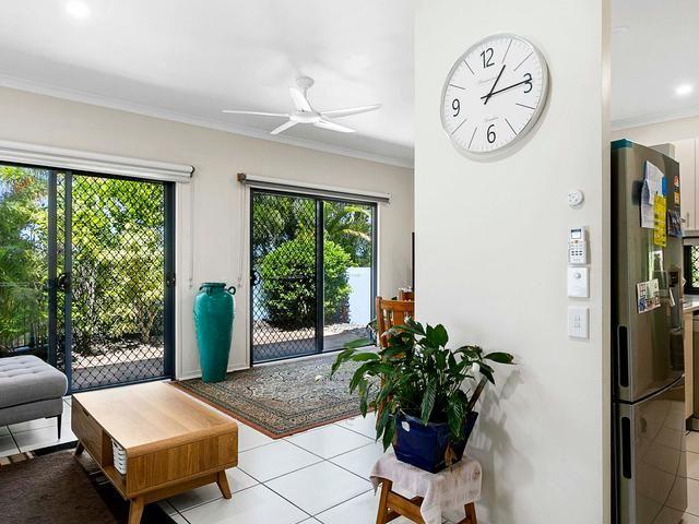 Townhouse for rent in River Heads, Queensland