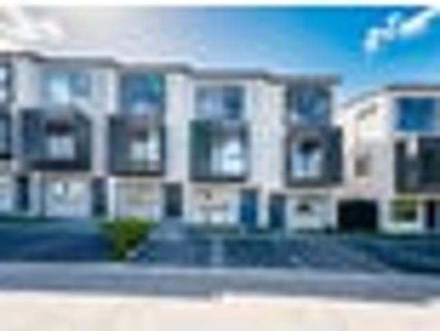 Townhouse for sale in Balmoral