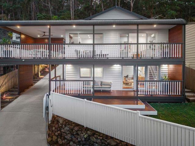 House for sale in Saratoga, Gosford