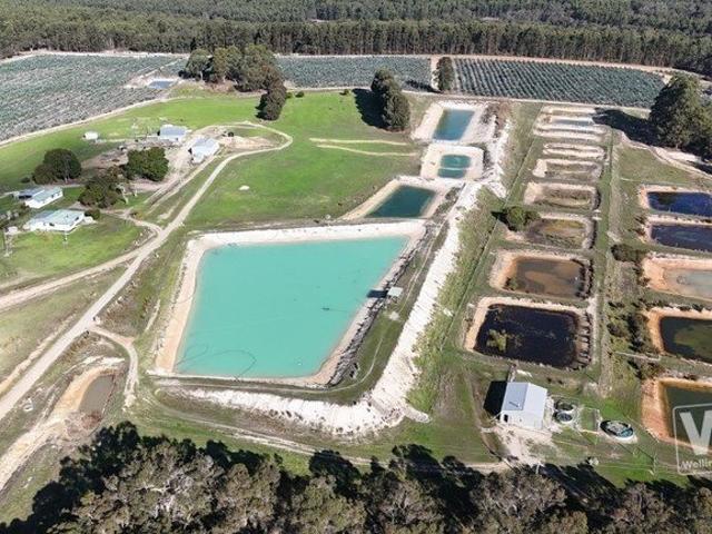 Cottage for sale in Denbarker, Western Australia