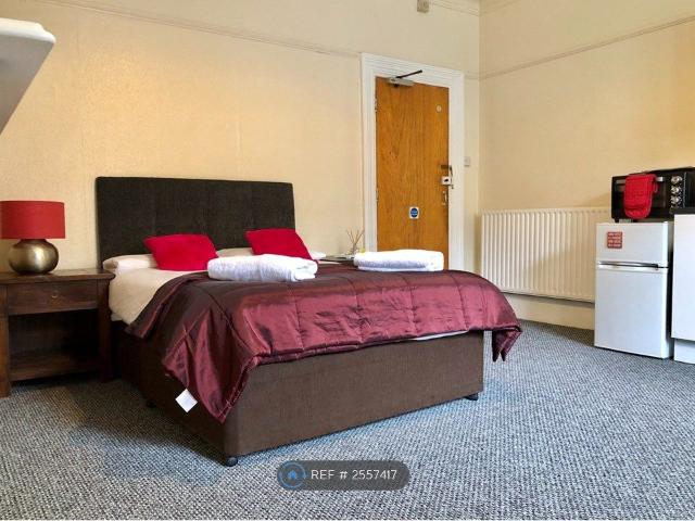 Room for rent in Charlotteville, Westborough