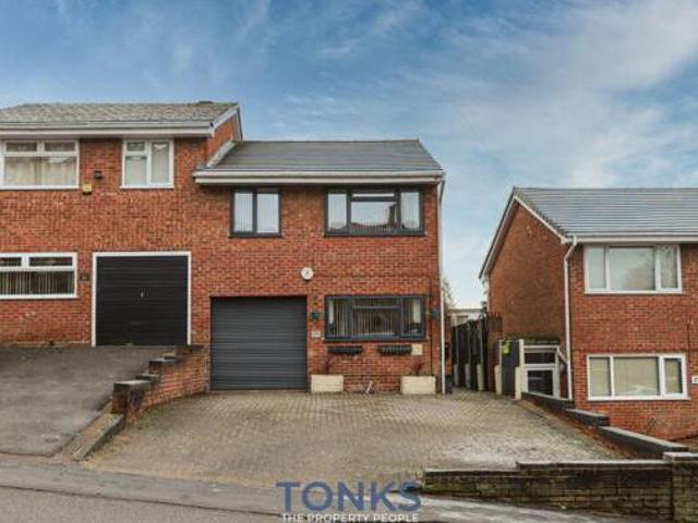 House for sale in Halesowen, West Midlands