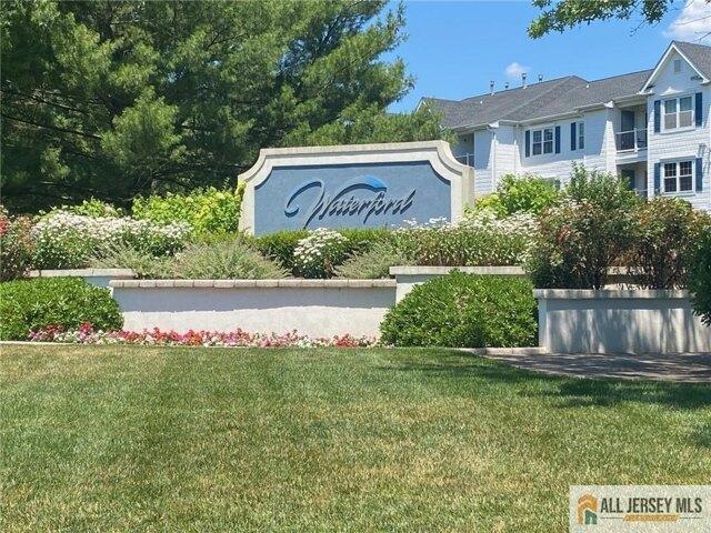 Condo for sale in Edison