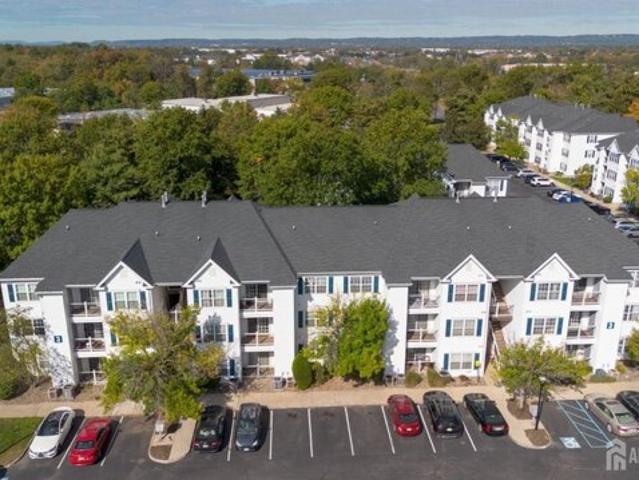 Condo for sale in Edison, New Jersey
