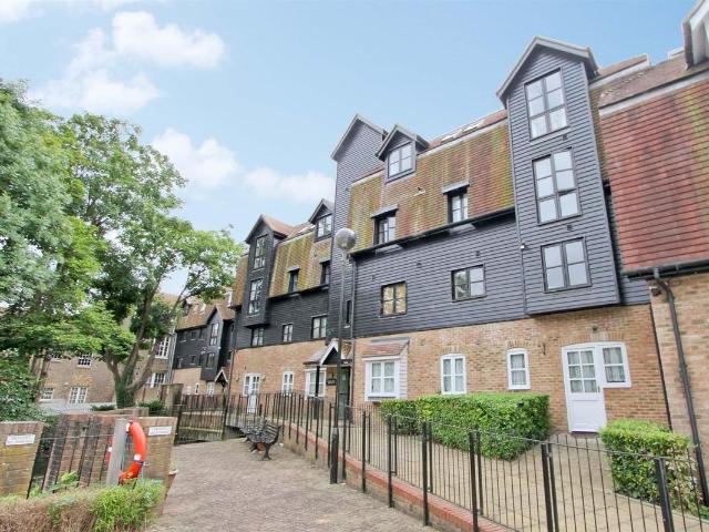 House for rent in London Borough of Hillingdon, Greater London